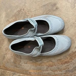 Merrell athleisure shoes